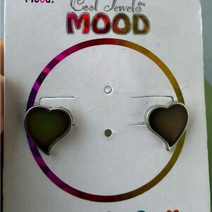 Mood Heart Cool Jewels Earrings - Change colors with your body’s mood.